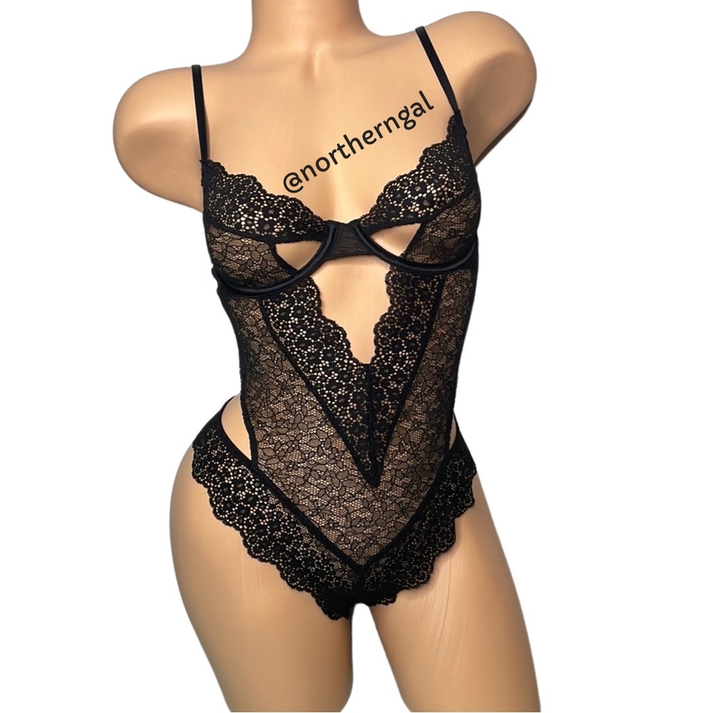 Victoria’s Secret Floral Embroidered Cutout Teddy